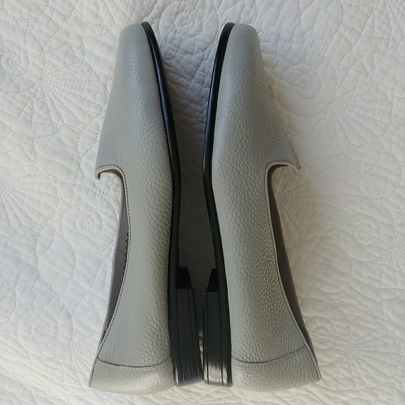 Grey Leather Loafers Size 9.5WW - Picture 6 of 11